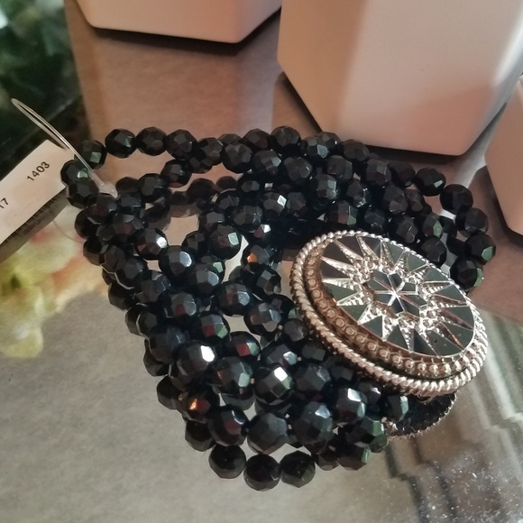 NWT, Black Beaded and Crystal Encrusted Bracelet. - Picture 3 of 4